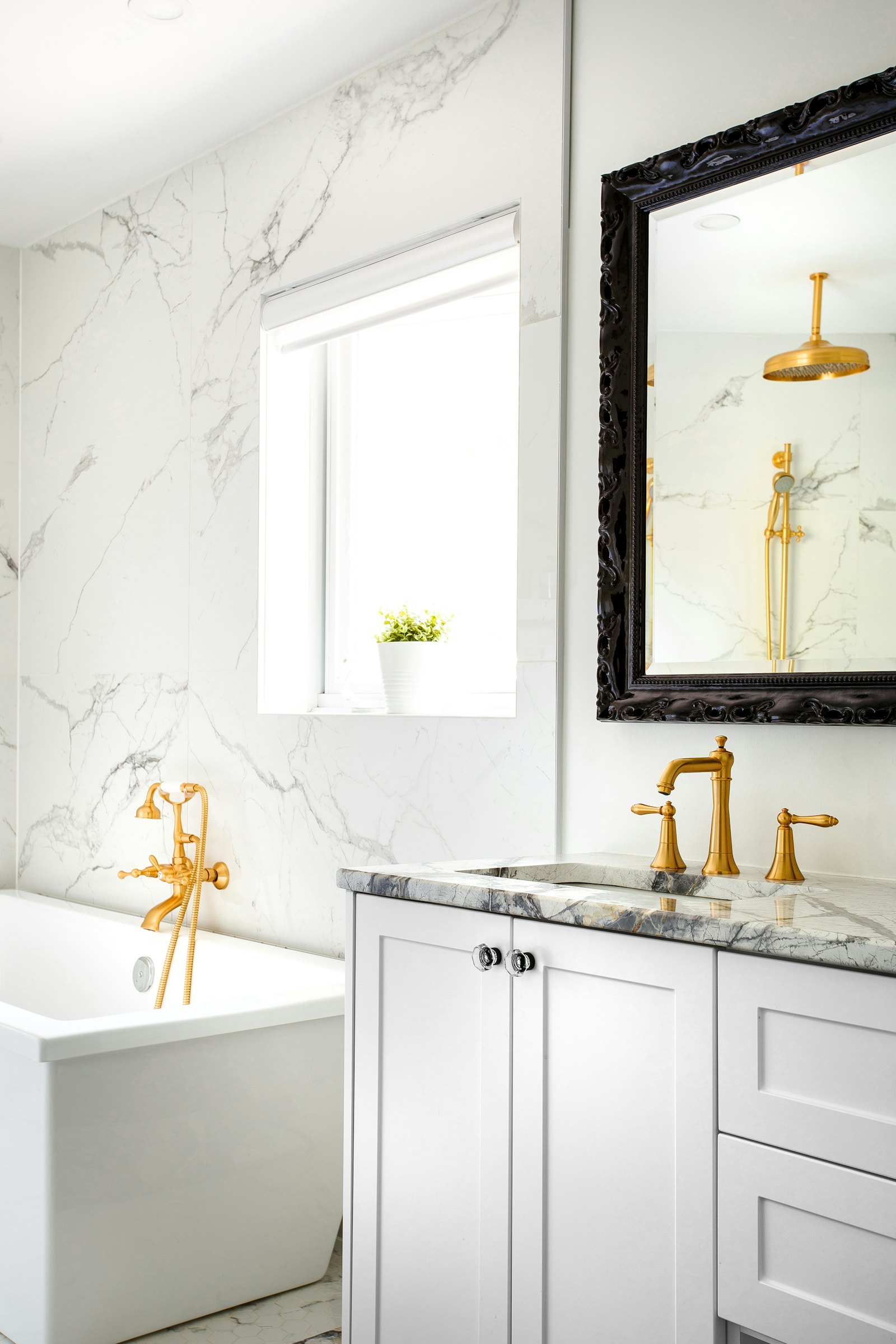 Metro Plumbing and Drain Cleaning — plumber in Genoa, MI